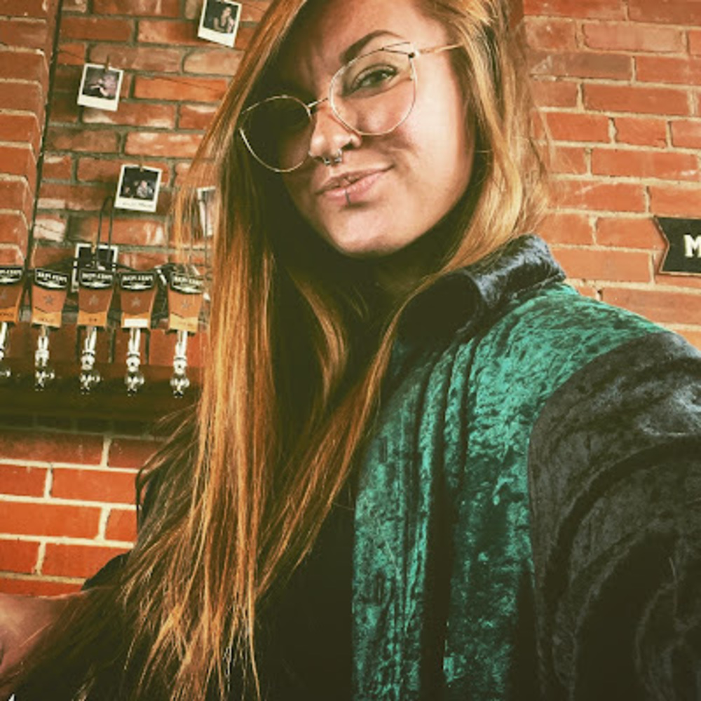 Meet your Posher, Danielle